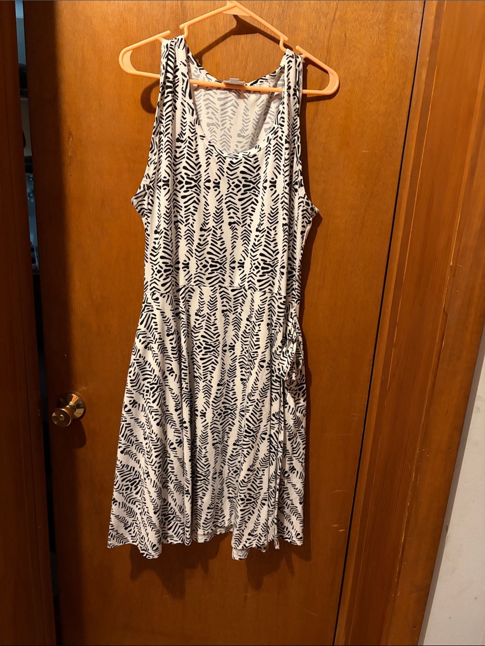 LuLaRoe Black & White Printed Sleeveless Midi Dress